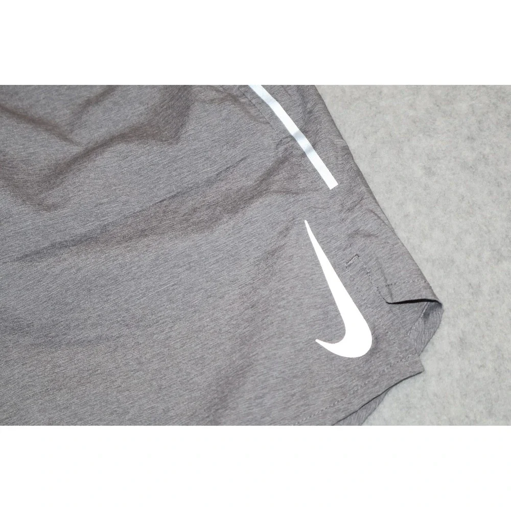 Nike Running Shorts Mens XL Gray Dri-Fit Reflective Swoosh Zipper Pocket